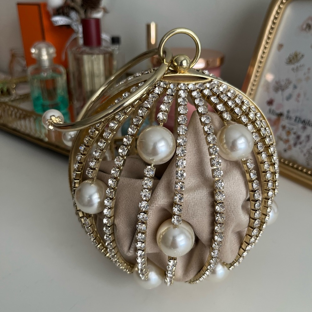 Pearl crystal wristlet